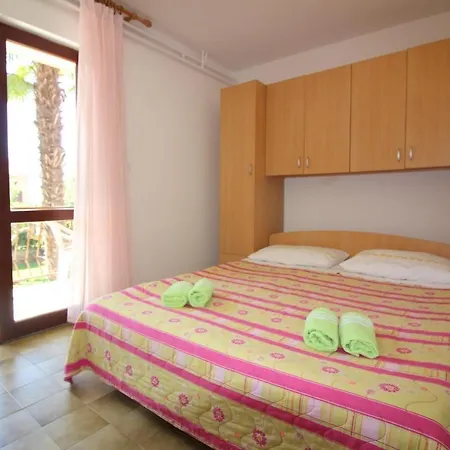 Apartment In Porec/istrien 10309 *